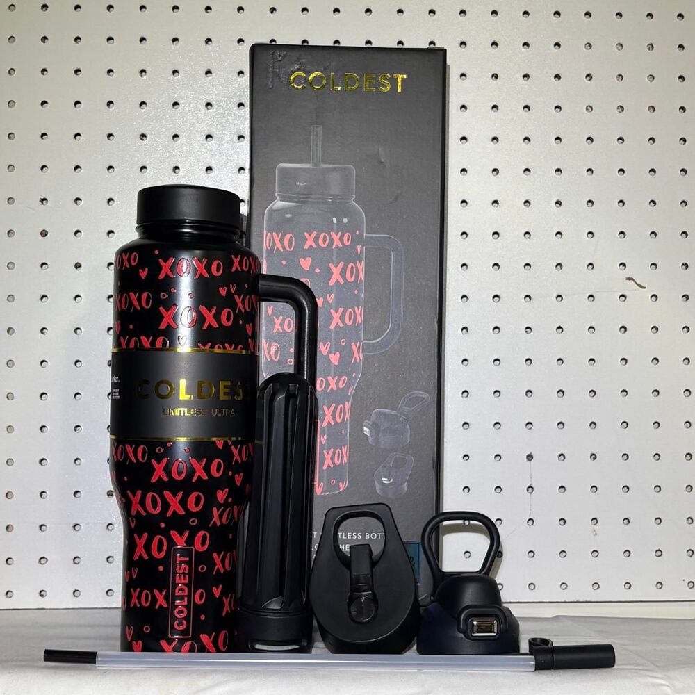 COLDEST Glowie Hearts XOXO 46 oz Limitless Ultra V8 Glow-in-the-Dark Bottle New